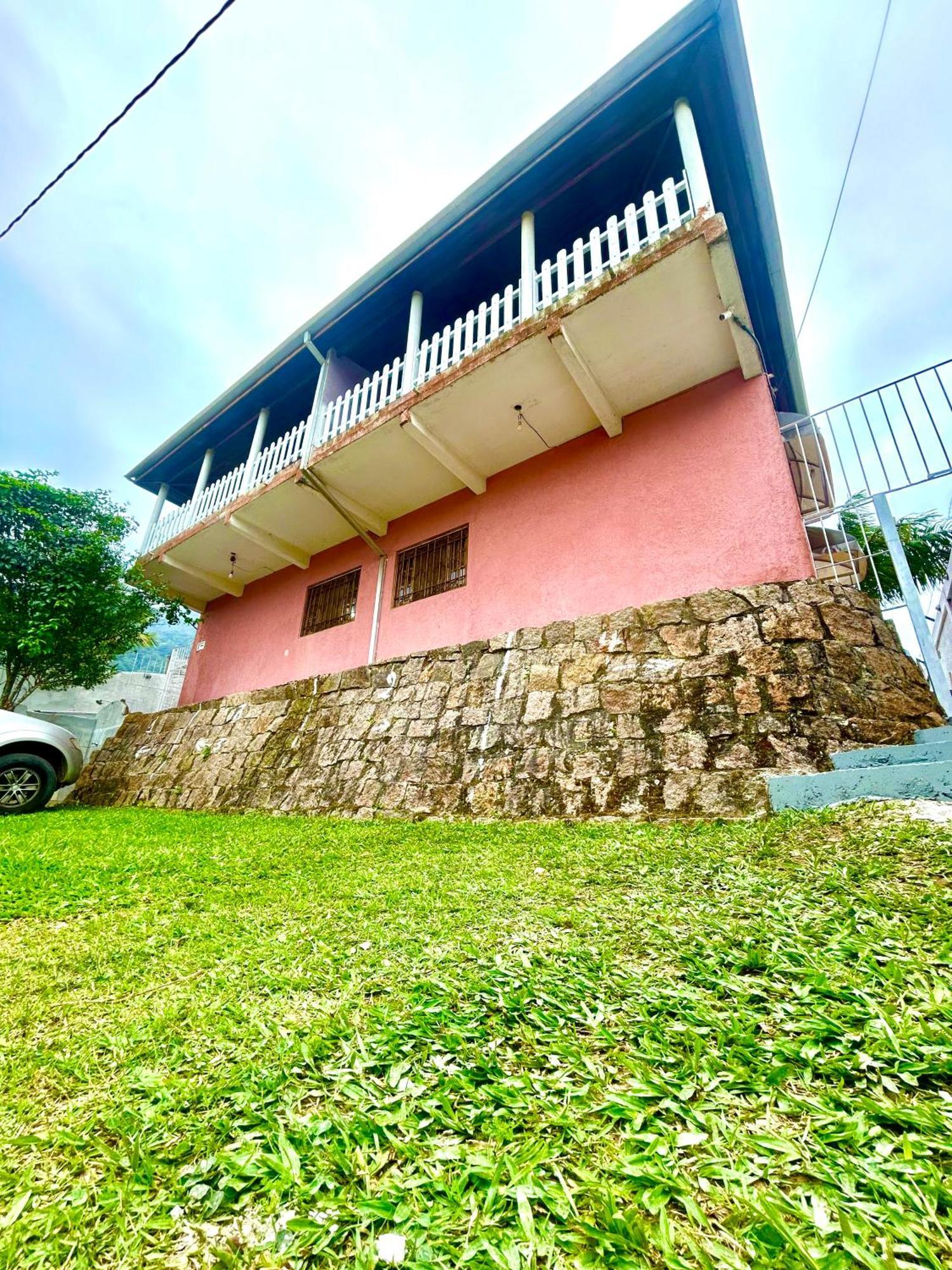 Sobrado E Casa Em Ubatuba Βίλα Εξωτερικό φωτογραφία